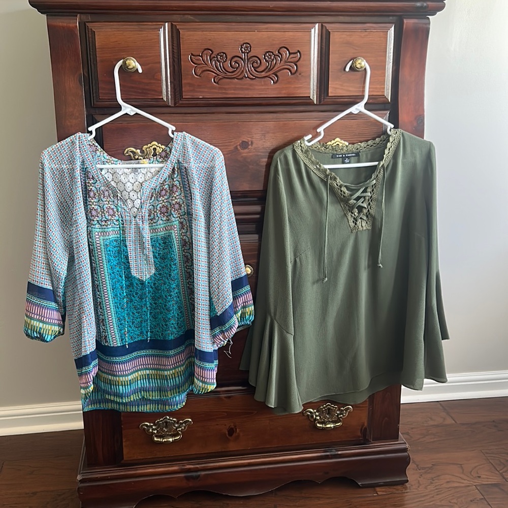 Set of two ladies tops
